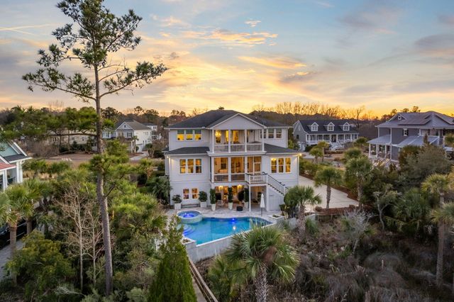 2749 Fountainhead Way, Mount Pleasant, SC 29466