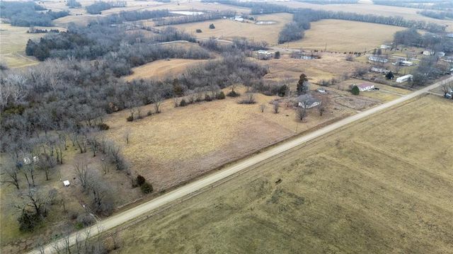 111 NW 800th Road, Warrensburg, MO 65325