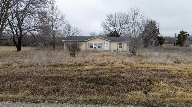 111 NW 800th Road, Warrensburg, MO 65325