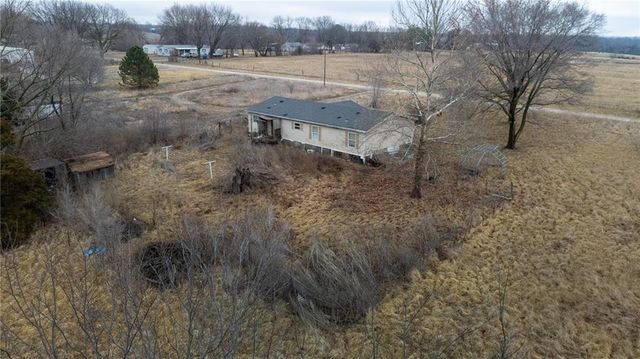 111 NW 800th Road, Warrensburg, MO 65325