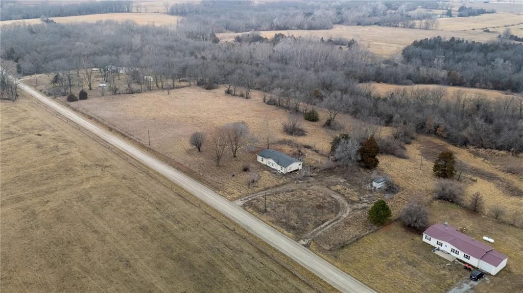 111 NW 800th Road, Warrensburg, MO 65325