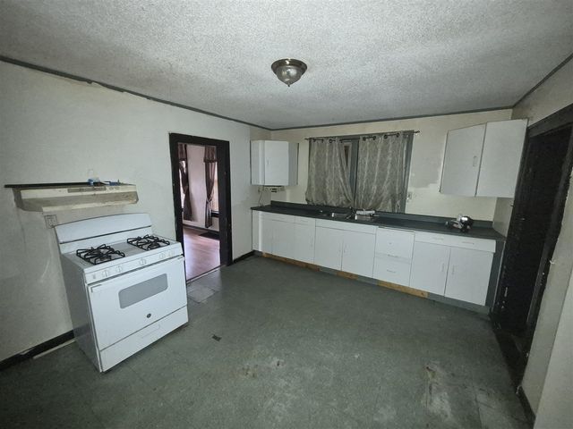 2340 Sanford Street, Muskegon Heights, MI 49444