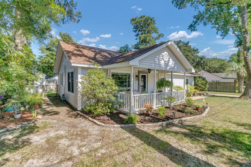 308 Canterbury Road, Charleston, SC 29407