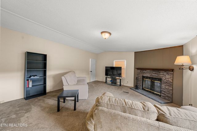 6978 Old Dixie Hwy, Spring City, TN 37381