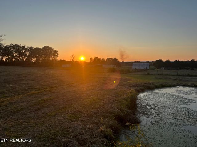 6978 Old Dixie Hwy, Spring City, TN 37381