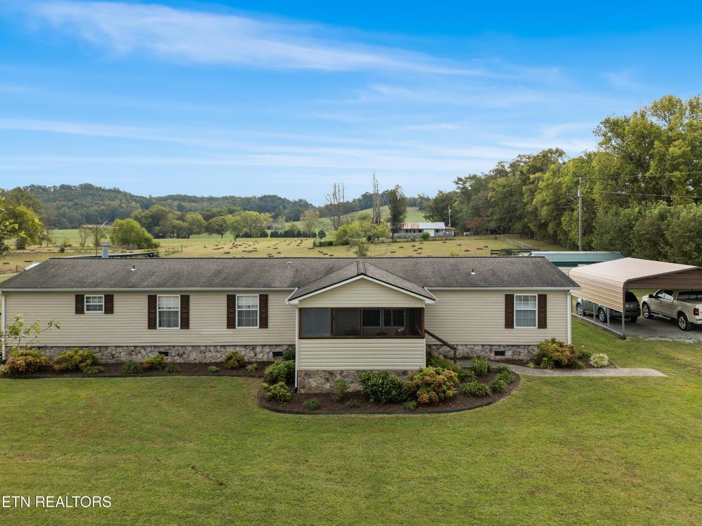 6978 Old Dixie Hwy, Spring City, TN 37381