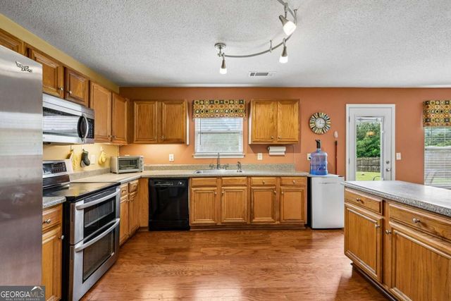 70 Fieldstone Drive, Powder Springs, GA 30127