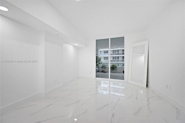 1800 N Bayshore Dr 512, Miami, FL 33132