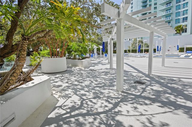 1800 N Bayshore Dr 512, Miami, FL 33132
