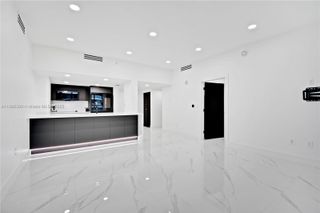 1800 N Bayshore Dr 512, Miami, FL 33132