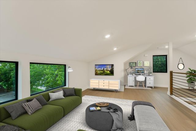 114 Lightsey RD 1, Austin, TX 78704