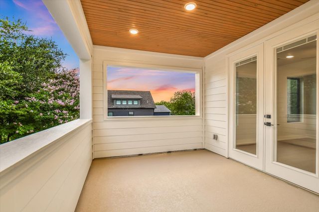 114 Lightsey RD 1, Austin, TX 78704