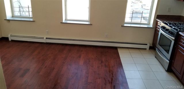 10515 Jamaica Avenue, Richmond Hill, NY 11418