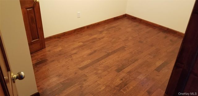 10515 Jamaica Avenue, Richmond Hill, NY 11418