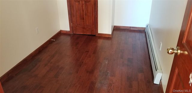 10515 Jamaica Avenue, Richmond Hill, NY 11418