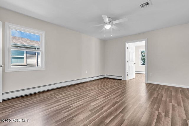 8 Panama Court, Toms River, NJ 08757