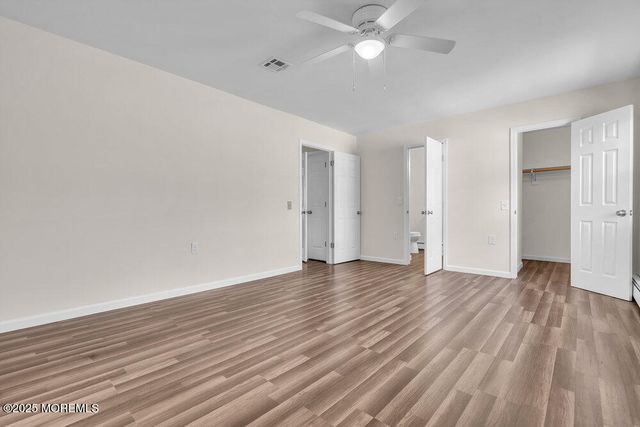 8 Panama Court, Toms River, NJ 08757