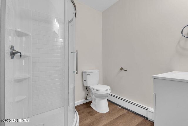 8 Panama Court, Toms River, NJ 08757