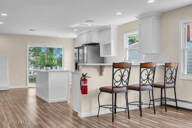 8 Panama Court, Toms River, NJ 08757