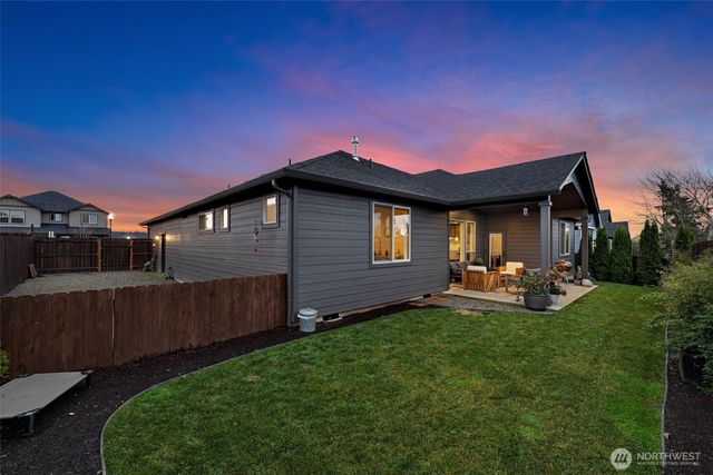 825 S Goose Loop, Ridgefield, WA 98642