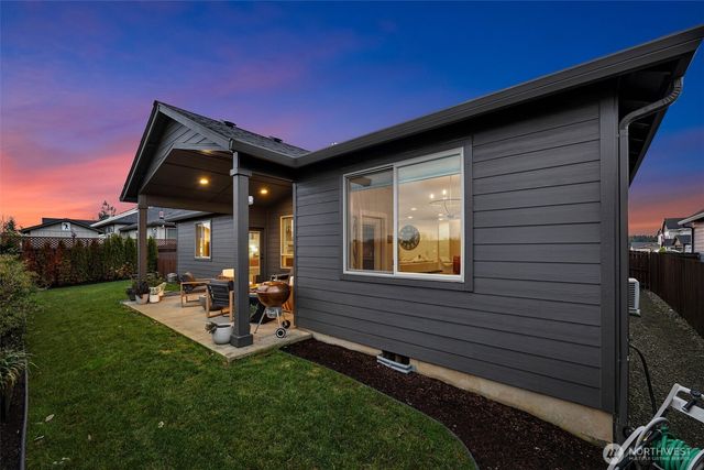 825 S Goose Loop, Ridgefield, WA 98642