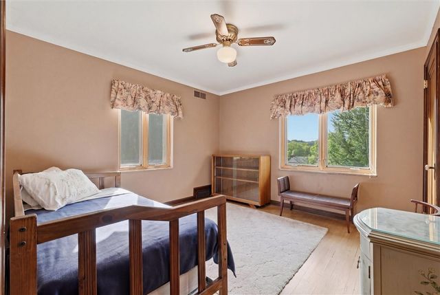 1026 Woodberry Rd, New Kensington, PA 15068