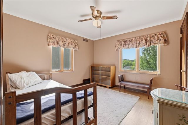 1026 Woodberry Rd, New Kensington, PA 15068