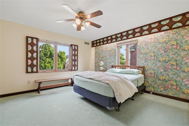 1026 Woodberry Rd, New Kensington, PA 15068