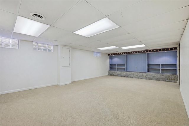 1026 Woodberry Rd, New Kensington, PA 15068