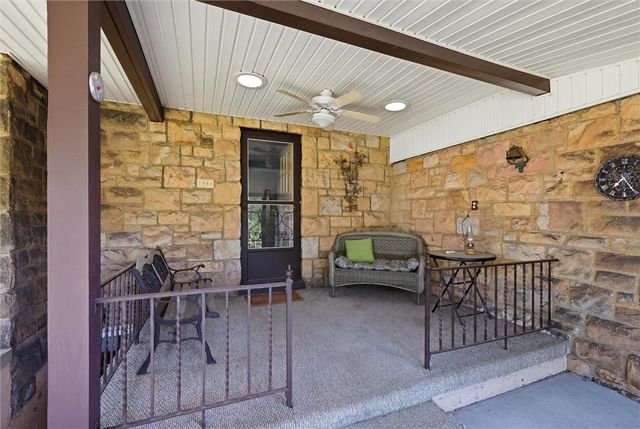1026 Woodberry Rd, New Kensington, PA 15068