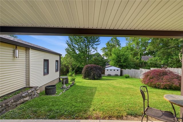 1026 Woodberry Rd, New Kensington, PA 15068