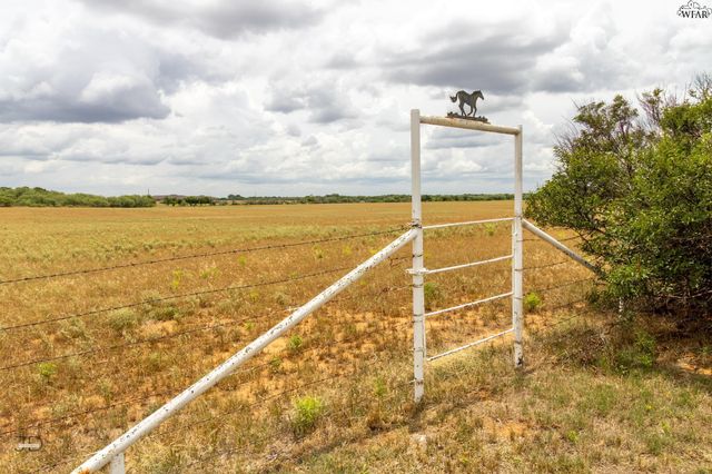 2905 OLD ELECTRA ROAD, Iowa Park, TX 76367