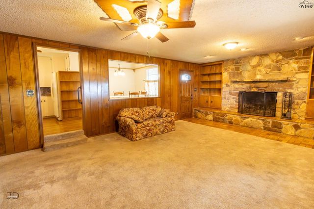 2905 OLD ELECTRA ROAD, Iowa Park, TX 76367