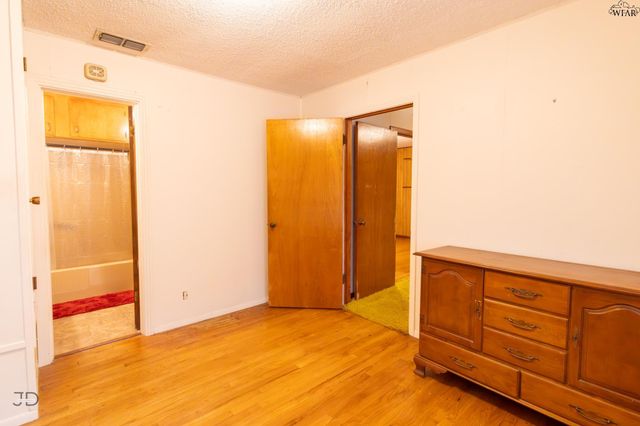 2905 OLD ELECTRA ROAD, Iowa Park, TX 76367