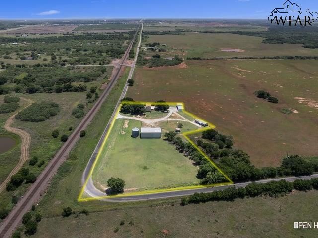 2905 OLD ELECTRA ROAD, Iowa Park, TX 76367