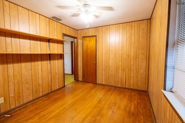 2905 OLD ELECTRA ROAD, Iowa Park, TX 76367