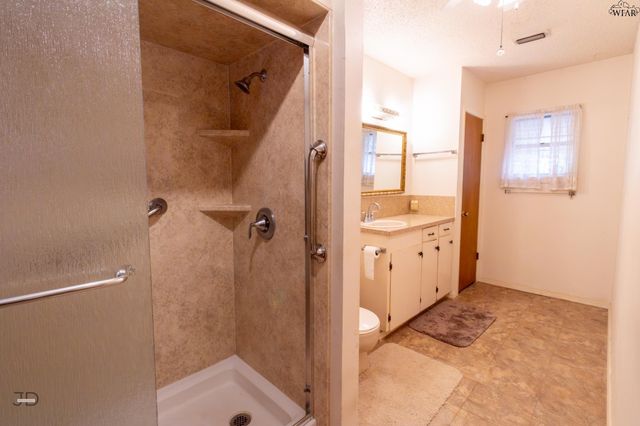 2905 OLD ELECTRA ROAD, Iowa Park, TX 76367