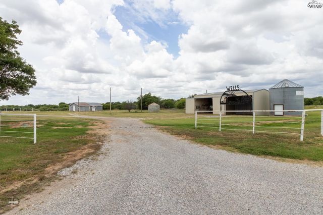 2905 OLD ELECTRA ROAD, Iowa Park, TX 76367