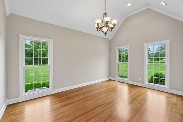 3539 Liberty Rd, Winchester, TN 37398
