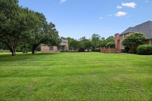 3539 Liberty Rd, Winchester, TN 37398