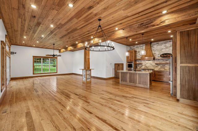 3539 Liberty Rd, Winchester, TN 37398