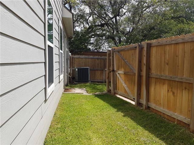 107 Ehlinger Drive, Bryan, TX 77801