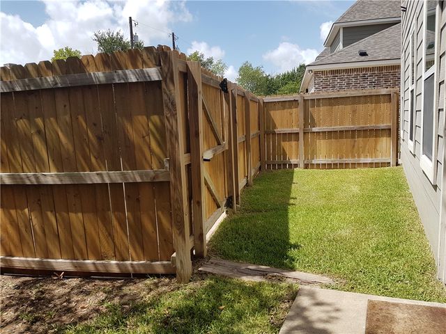 107 Ehlinger Drive, Bryan, TX 77801
