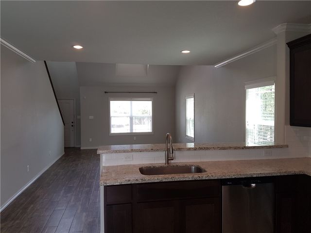 107 Ehlinger Drive, Bryan, TX 77801