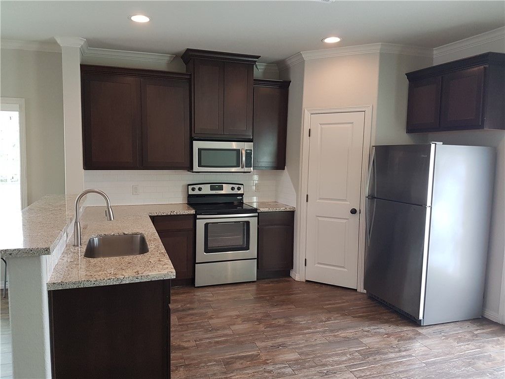 107 Ehlinger Drive, Bryan, TX 77801 — photo 5
