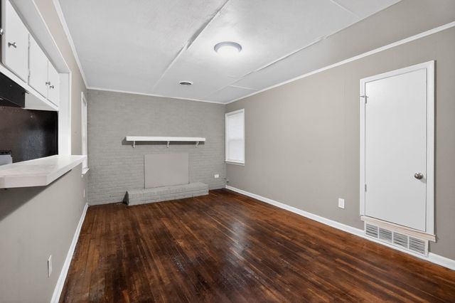 134 W HOLMES RD, Memphis, TN 38109