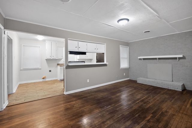 134 W HOLMES RD, Memphis, TN 38109