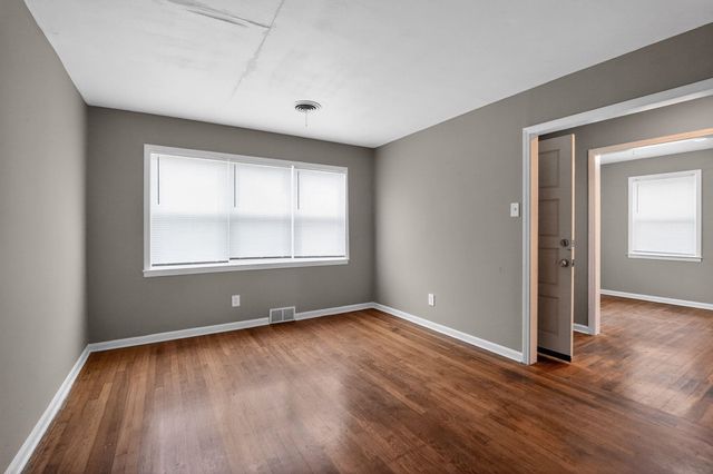 134 W HOLMES RD, Memphis, TN 38109