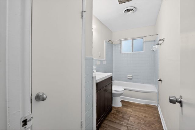 134 W HOLMES RD, Memphis, TN 38109