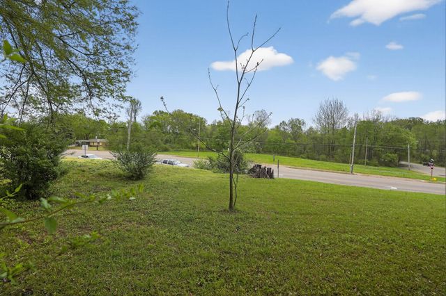 134 W HOLMES RD, Memphis, TN 38109